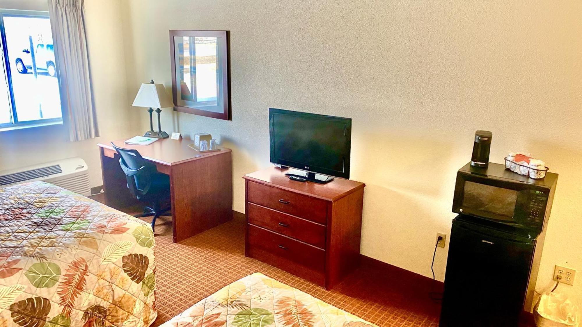 Park View Inn & Suites Hoisington Near Great Bend Экстерьер фото