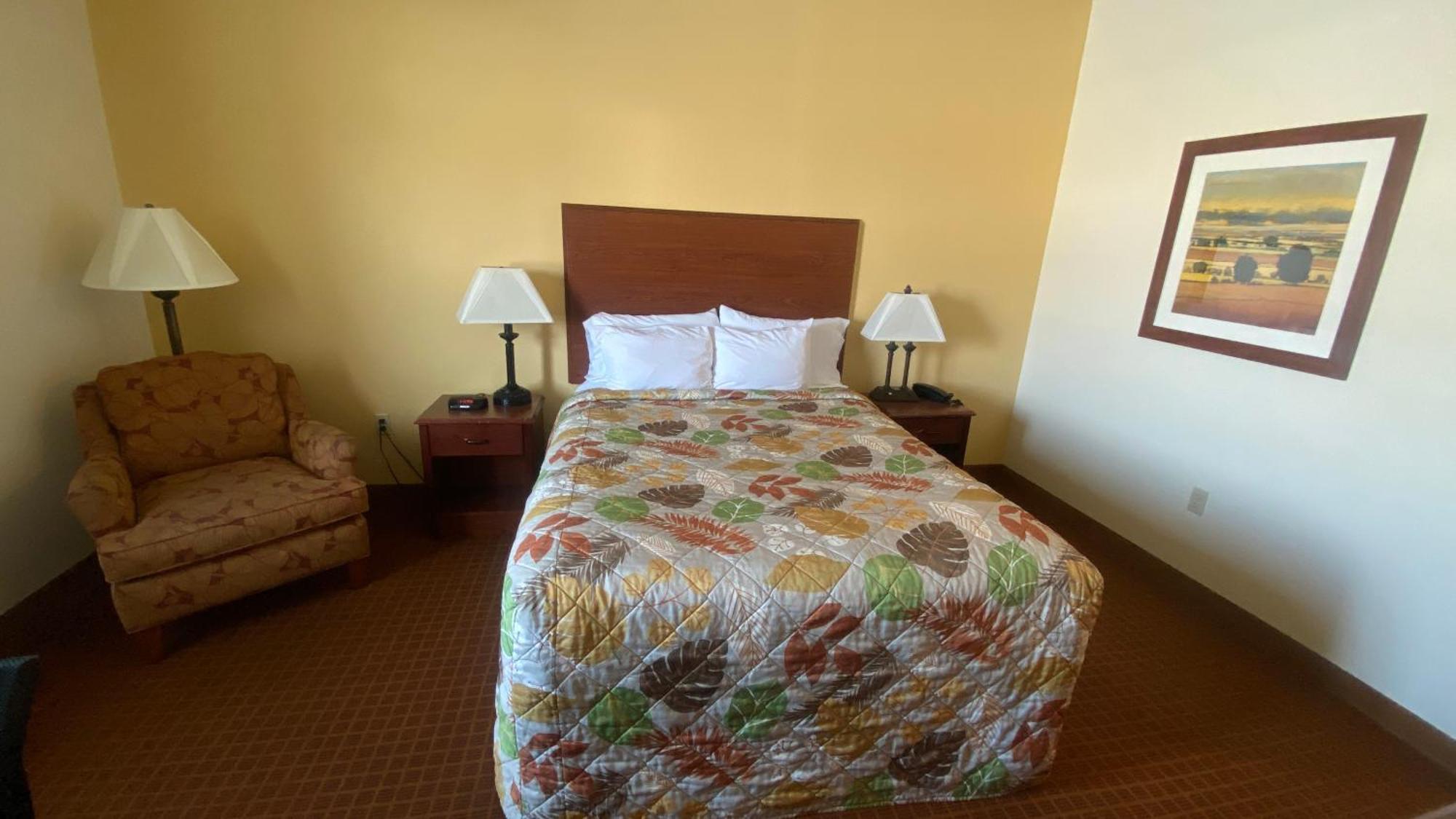 Park View Inn & Suites Hoisington Near Great Bend Экстерьер фото